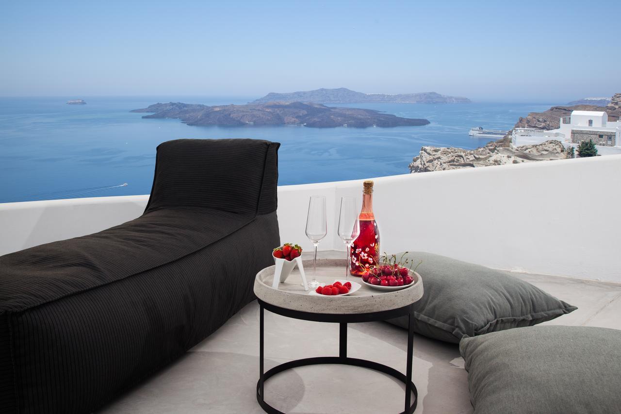 Amity Suites - Adults Only Fira  Exteriér fotografie